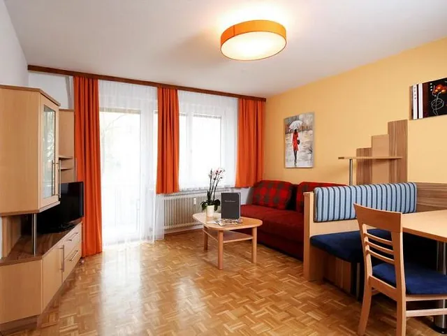 Appartement mit 1 Schlafzimmer und Balkon - Nebengebäude